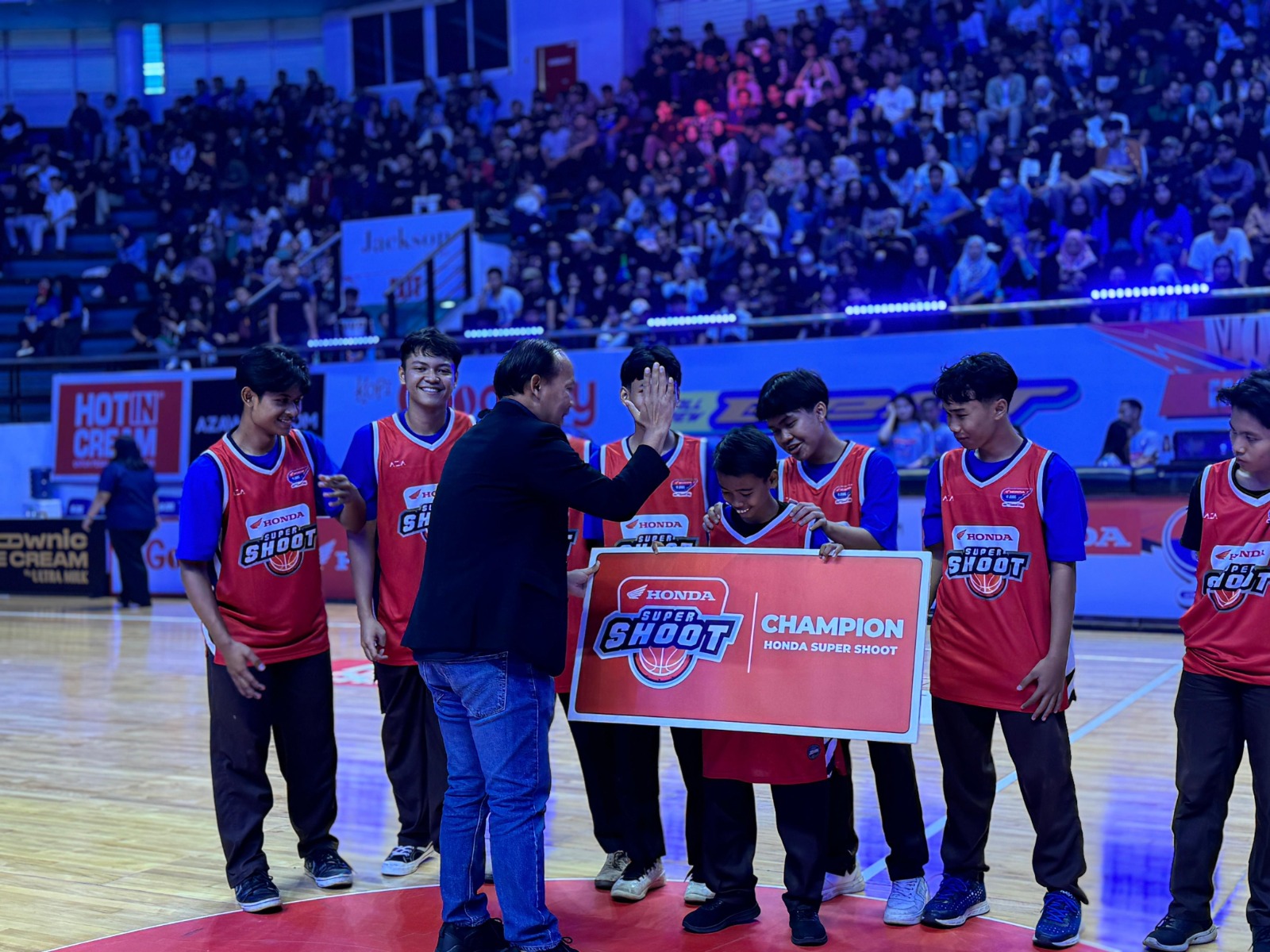 MPM Honda Jatim 17 Musim Wujudkan Mimpi Generasi Muda di Honda DBL.